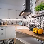 Apartmanovy Dum Jenik