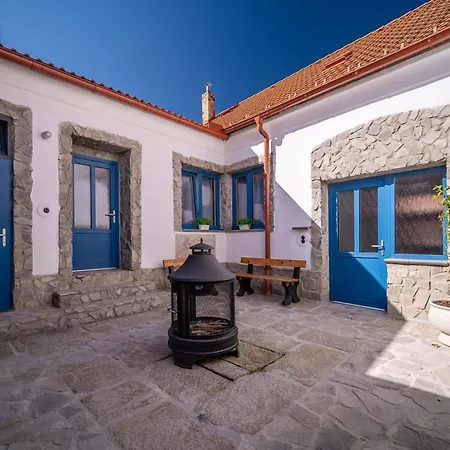 Apartmanovy Dum Jenik * Nové Hrady
