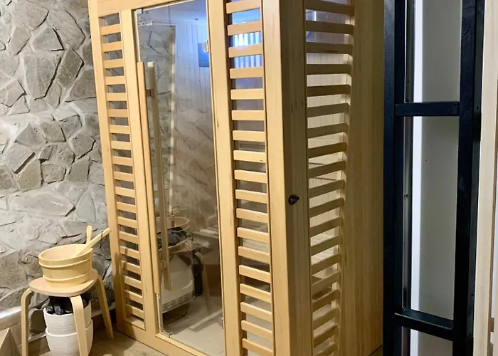 Apartmanovy Dum Jenik *